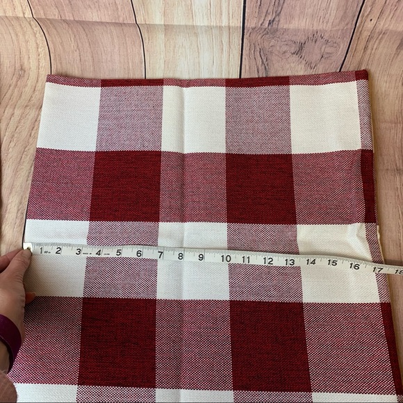 Fixwal 2pcs Red and White Buffalo Check Plaid Throw Pillow Covers 45x45cm - Picture 6 of 8